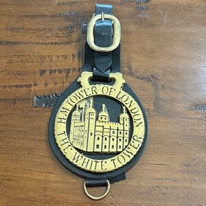 Vintage HM Tower of London The White Tower Horse Brass Bridle Horse Medallion